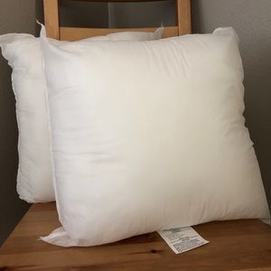 IZO All Supply Premium Hypoallergenic Pillows